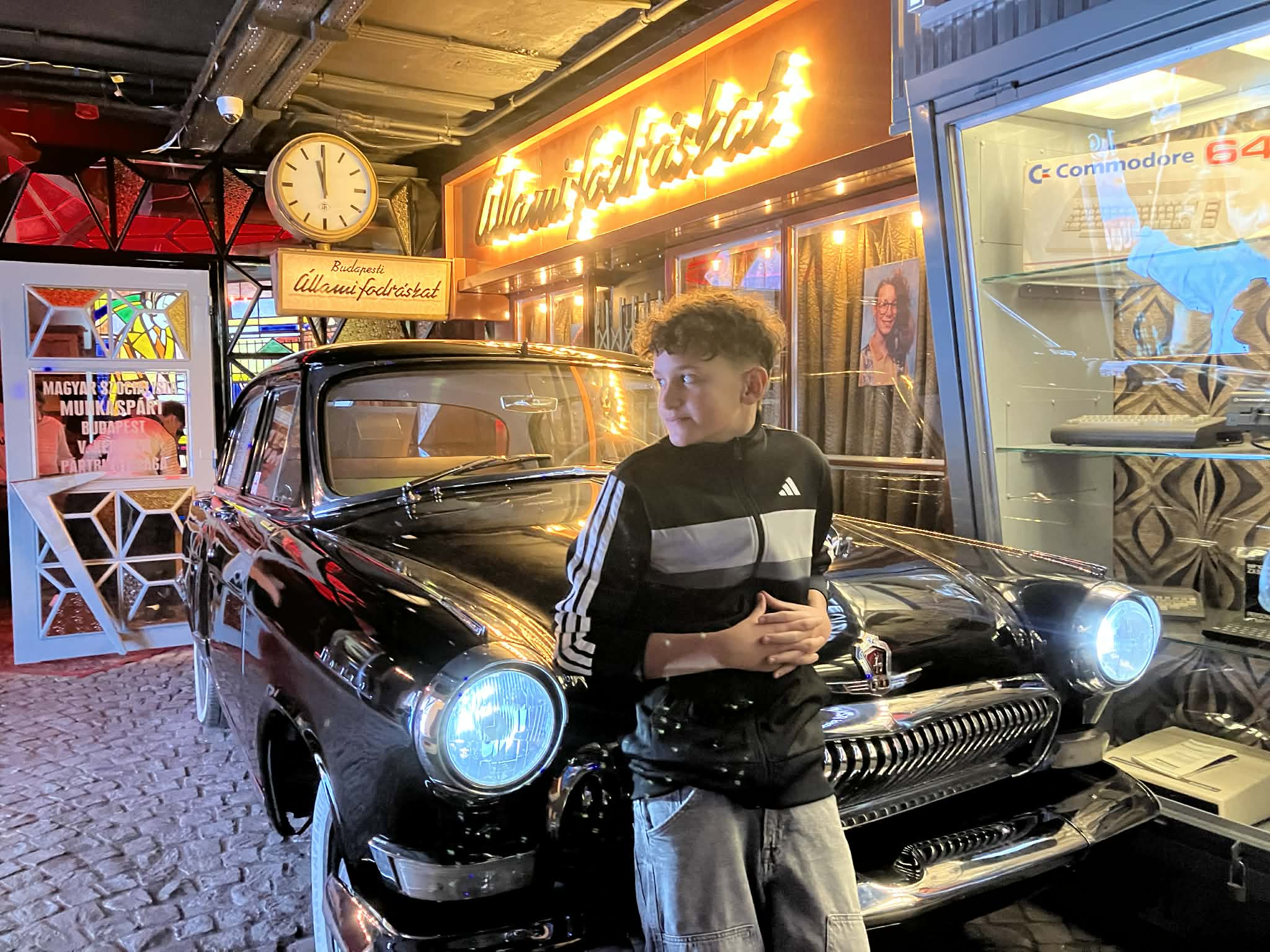 IDŐUTAZÁS AZ ISKOLA FALAI KÖZÖTT